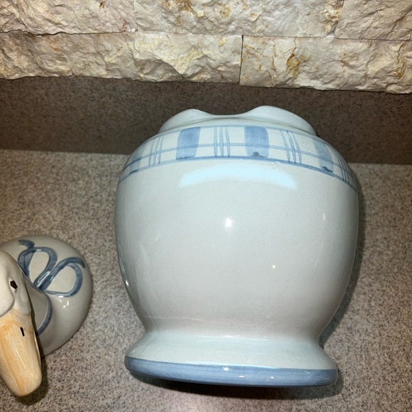 Gaggle of Geese LRG Pot Belly Canister and DUCK HEAD lid by LOUISVILLE stoneware - Picture 16 of 16